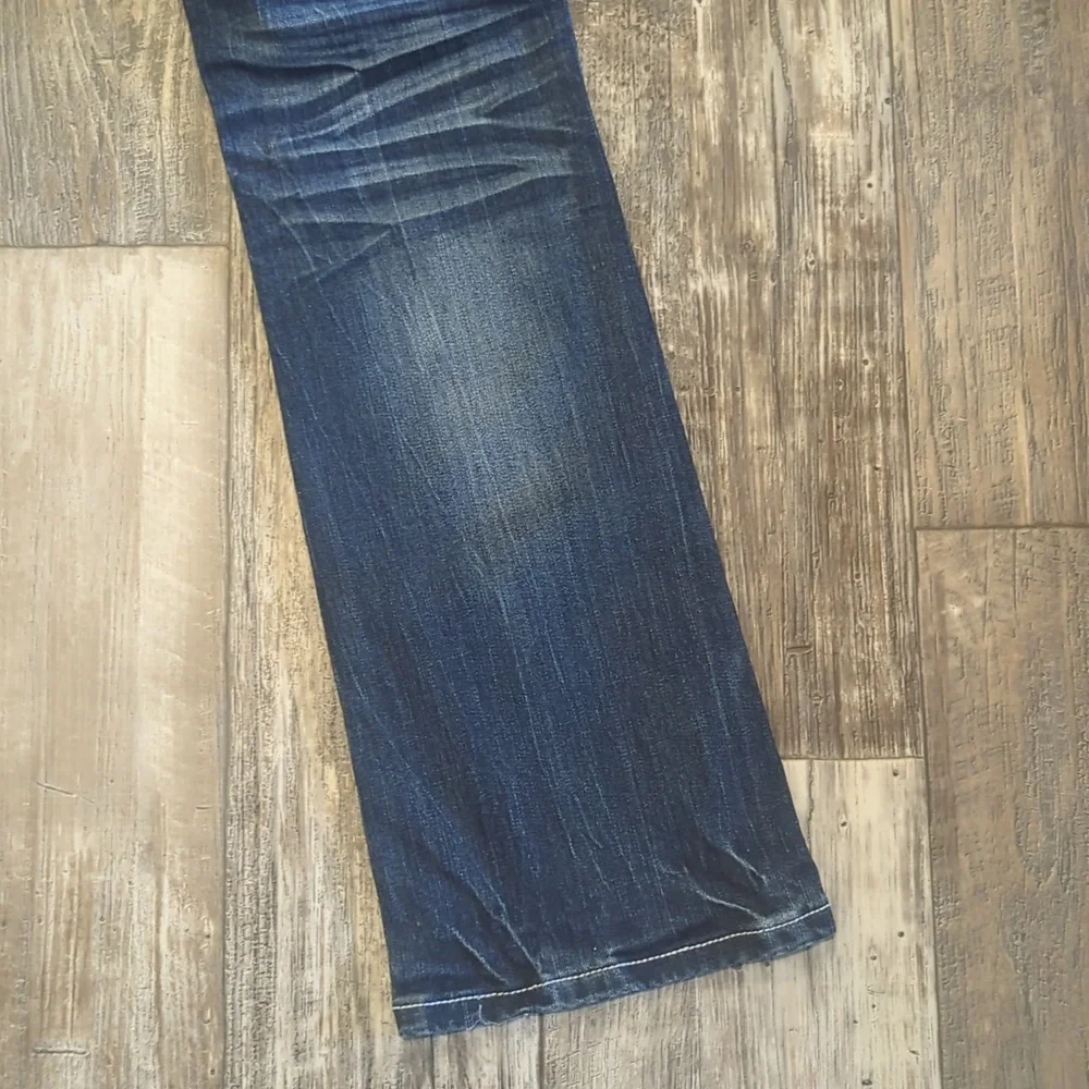 COWGIRL TUFF "Edgy" bootcut med wash rodeo jeans Style #JEDGYJ sz 26x33L EUC - Picture 14 of 16